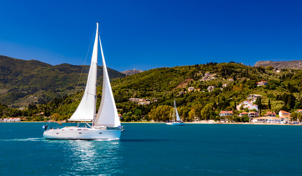 Sailing Vacation – When and where to go? – The GlobeSailor