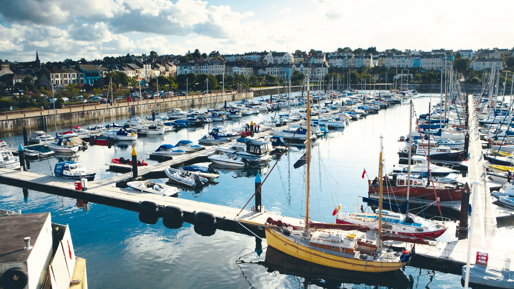 How to squeeze a yacht into a tight marina berth